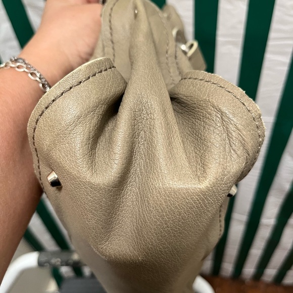 Chloe EUC Vintage Paddington Taupe Handbag with Lock n Key. COA* - Picture 10 of 17